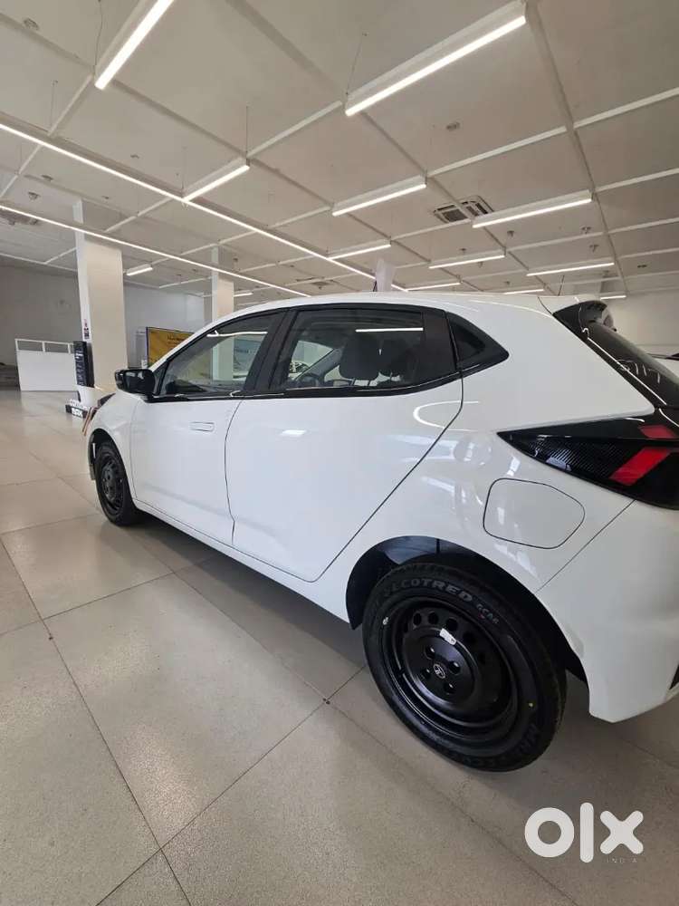 Tata Altroz 2026 Petrol 00 Km Driven