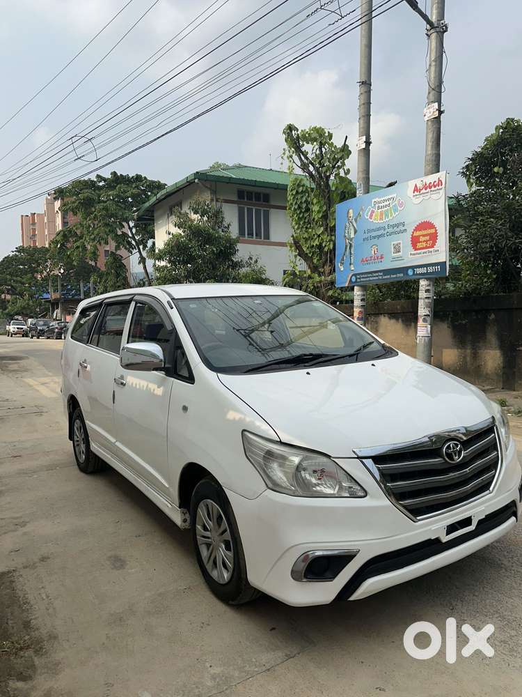 Toyota Innova 2.5 G (diesel) 8 Seater, 2014, Diesel