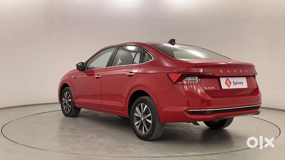 Skoda Slavia Style 1.0l Tsi At, 2024, Petrol