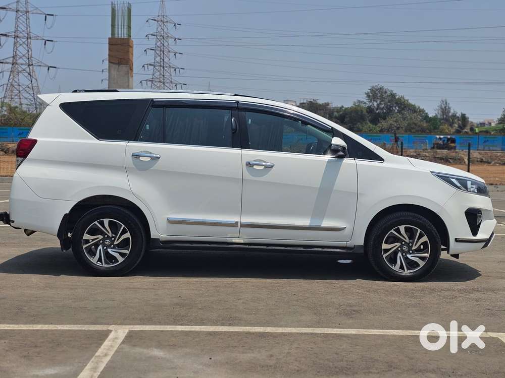 Toyota Innova Crysta 2.4 G Mt 7 Str, 2021, Diesel