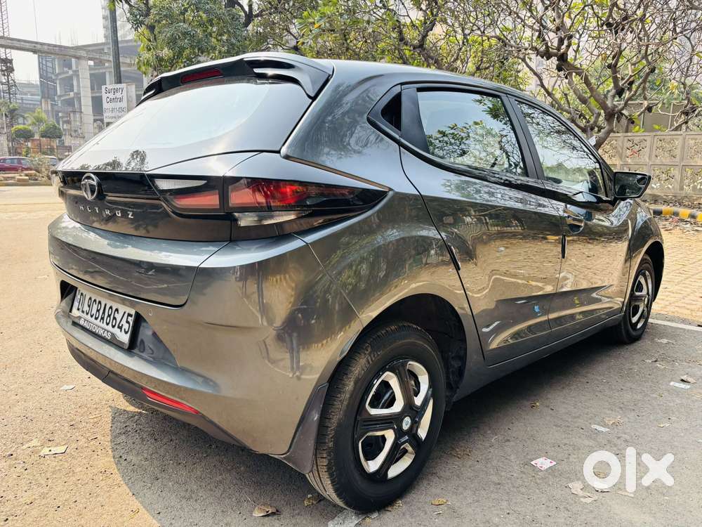 Tata Altroz 1.2 Xe, 2023, Petrol