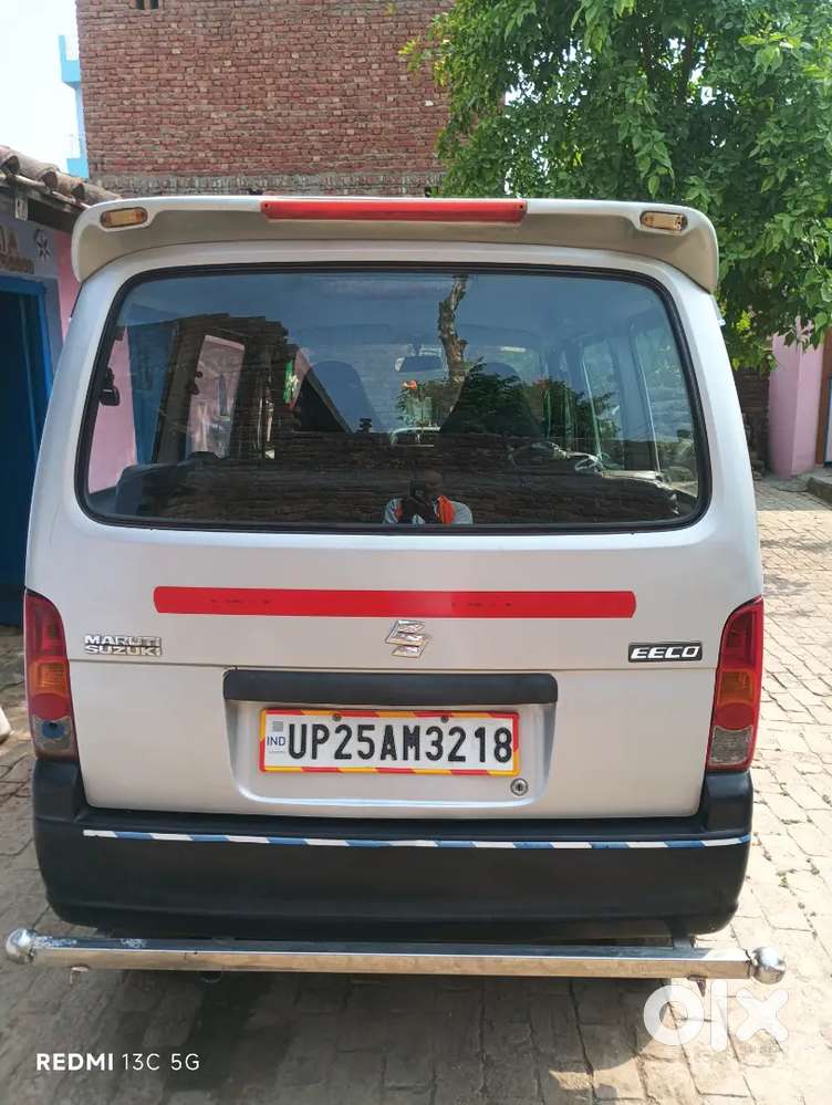 Maruti Suzuki Eeco 2011 Lpg 140000 Km Driven