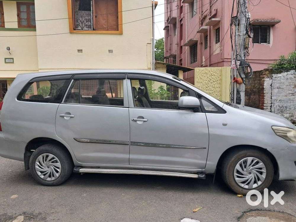 Toyota Innova 2.5 G (diesel) 8 Seater, 2016, Diesel