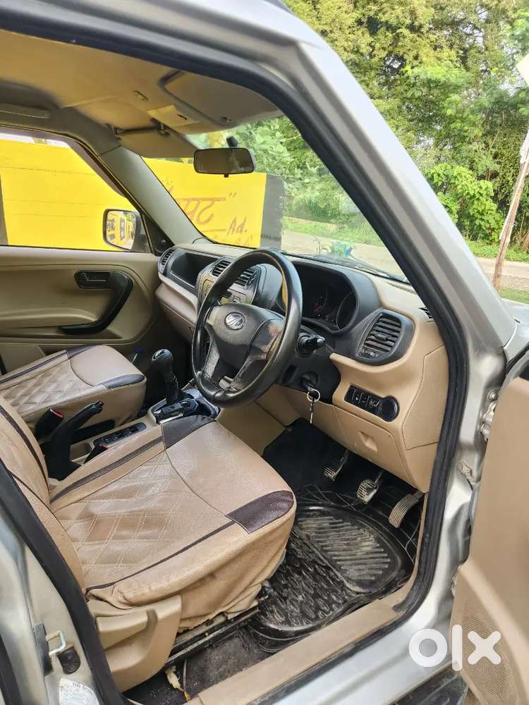 Mahindra Tuv 300 2015 Diesel Dl Number Hai