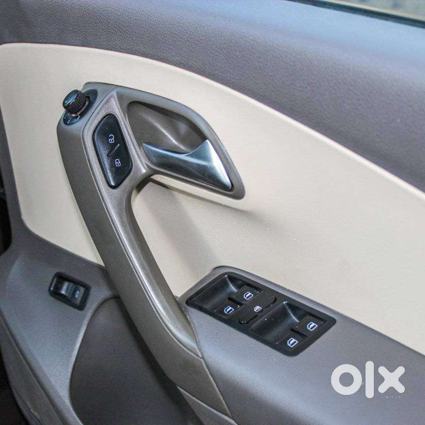 Volkswagen Vento 2010-2013 Petrol Highline, 2015, Petrol