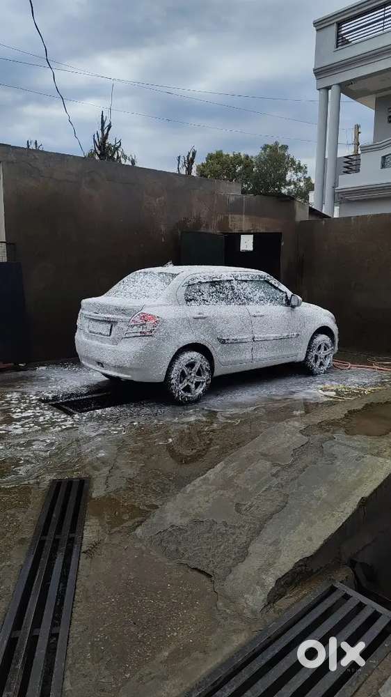 Maruti Suzuki Dzire 2012 Petrol 97000 Km Driven With Alloy Tires