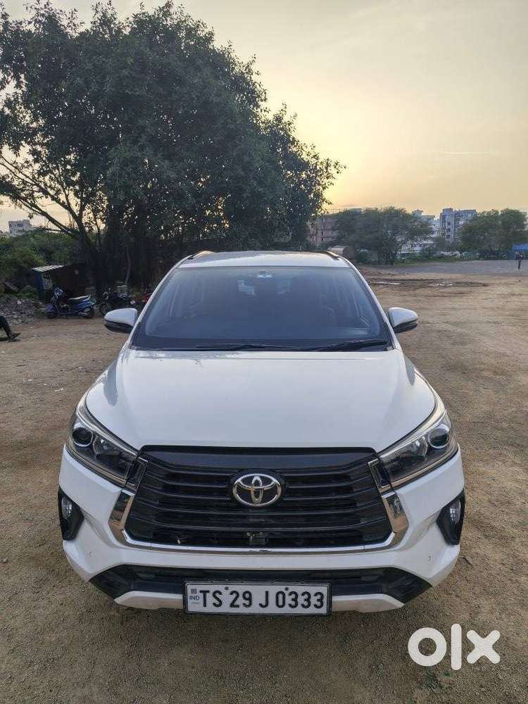 Toyota Innova Crysta [2020-ongoing] 2.4 Vx 8 Str, 2022, Diesel