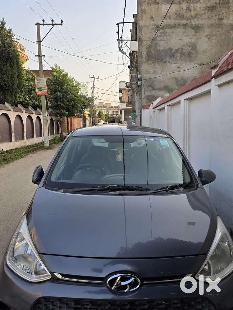 Hyundai Grand I10 2017 Petrol Well Maintained