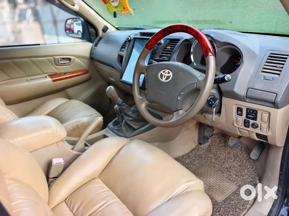 Toyota Fortuner, 2011, Diesel
