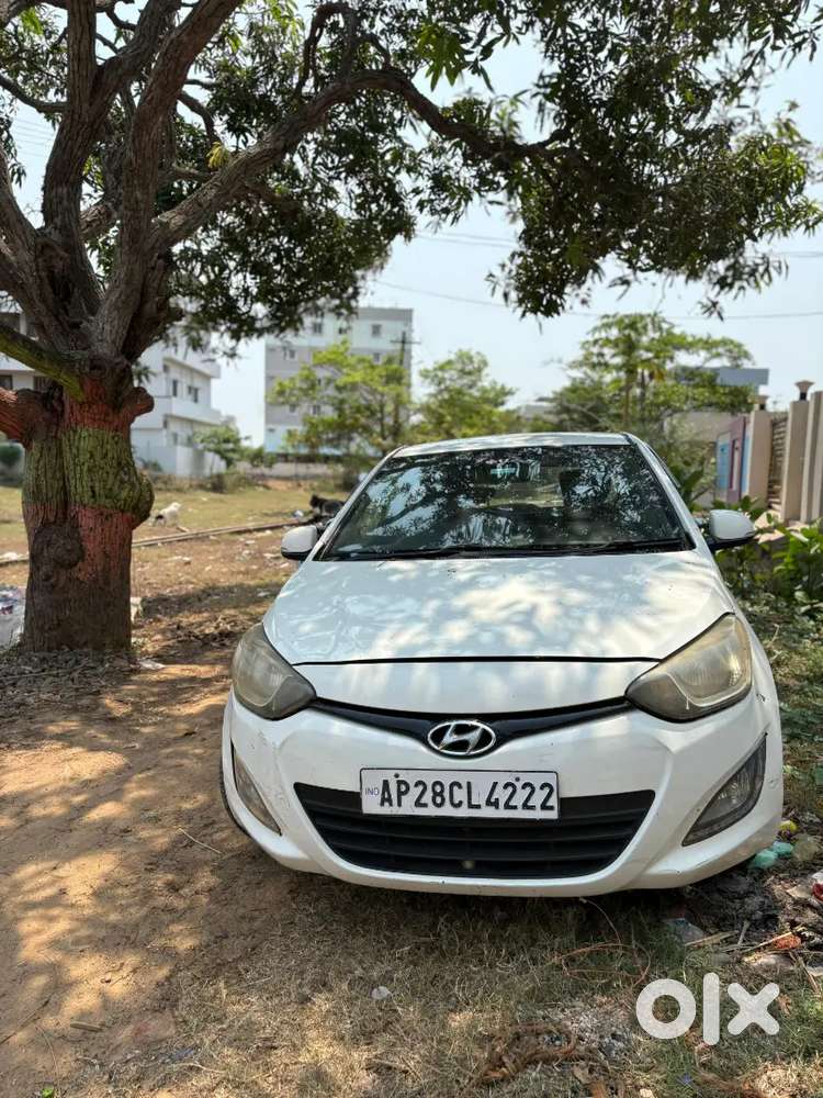 Hyundai New I20 2014 Diesel 140000 Km Driven