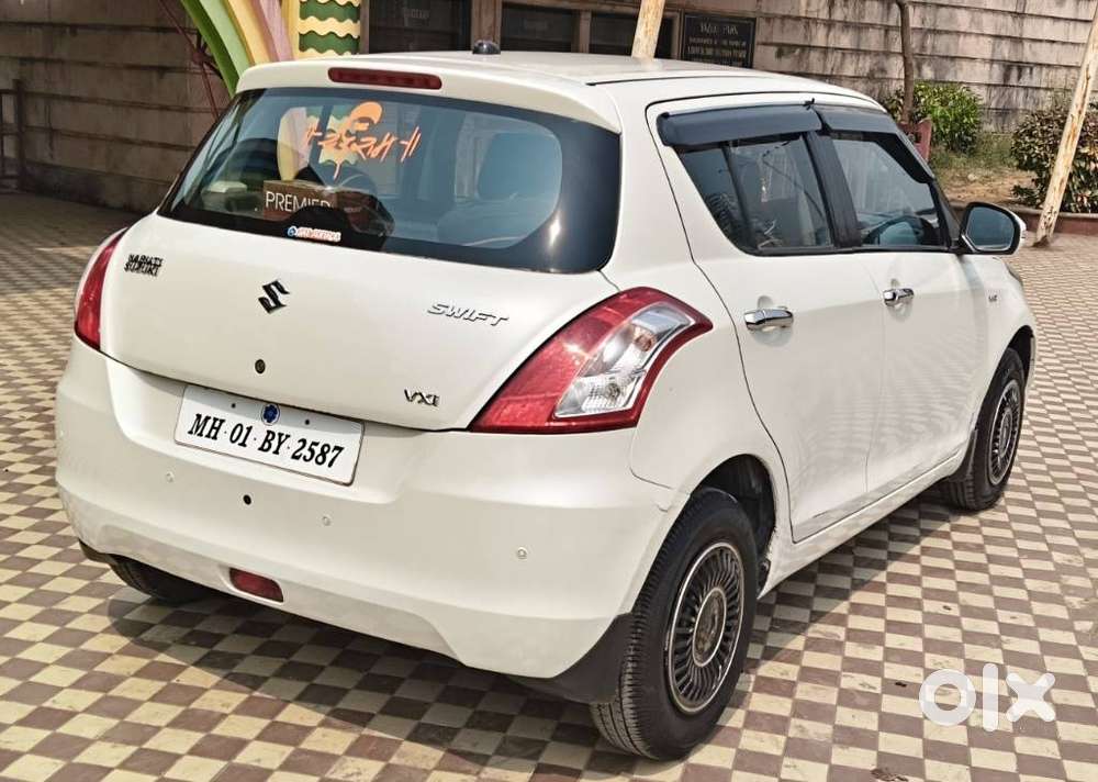 Maruti Suzuki Swift Vxi, 2015, Petrol