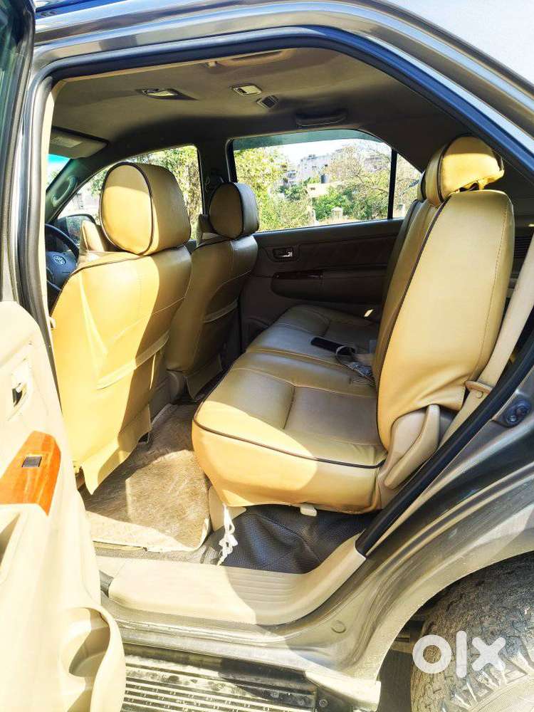 Toyota Fortuner 3.0 4x4 Limited Edition Mt, 2012