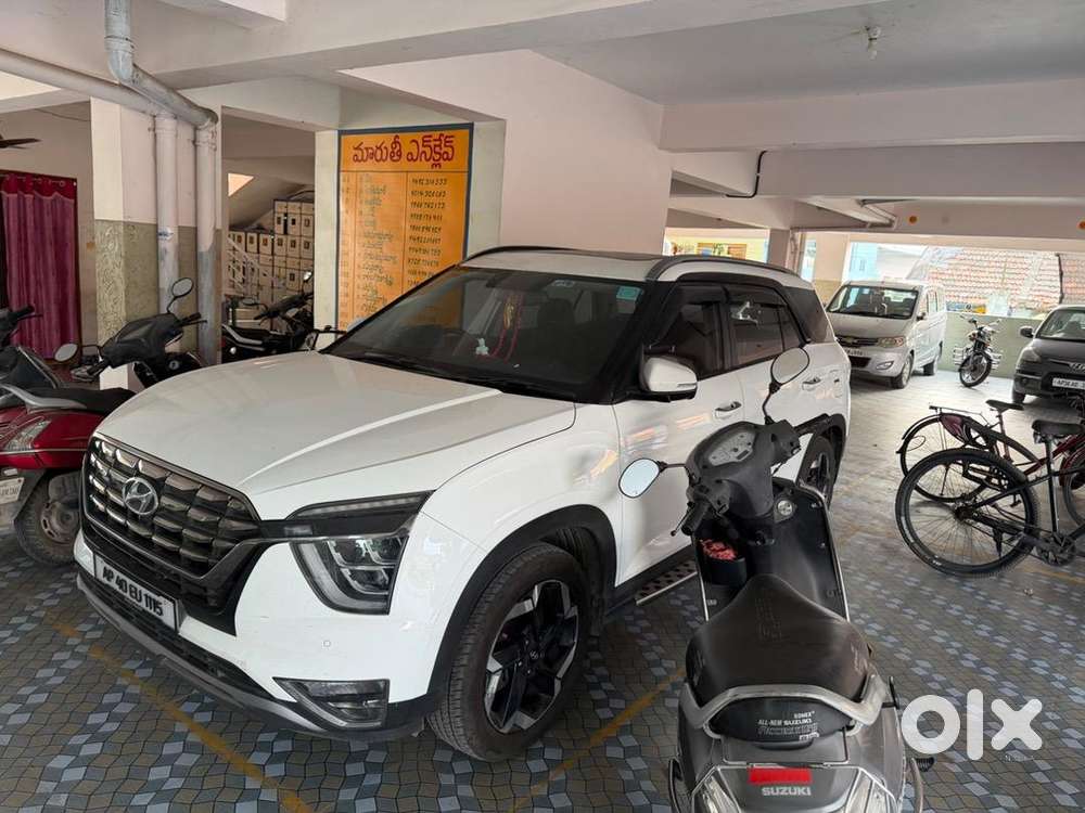 Hyundai Alcazar 2025 Petrol Well Maintained