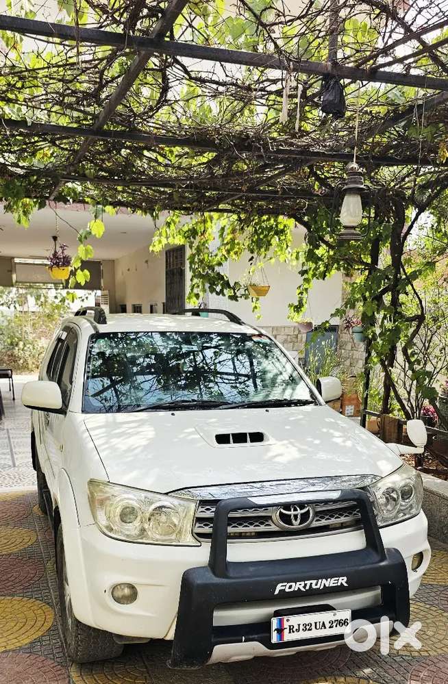 Toyota Fortuner 2.8 Diesel 2011