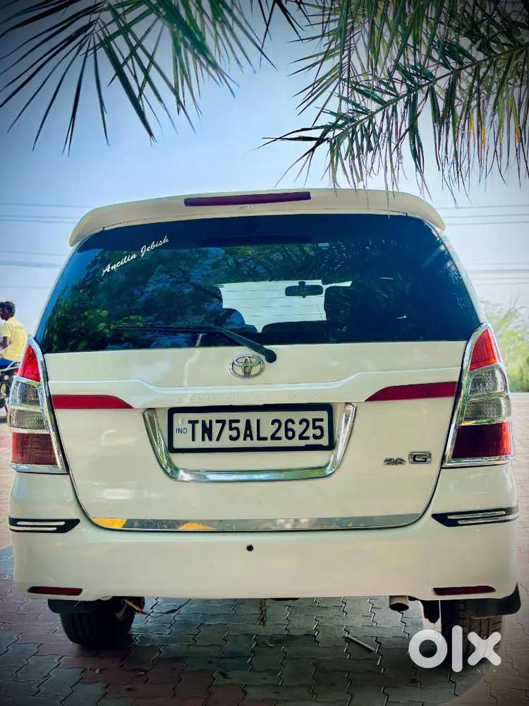 Toyota Innova 2011