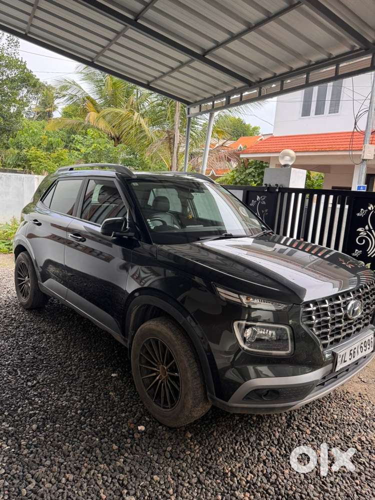 Hyundai Venue Petrol Manual 2021