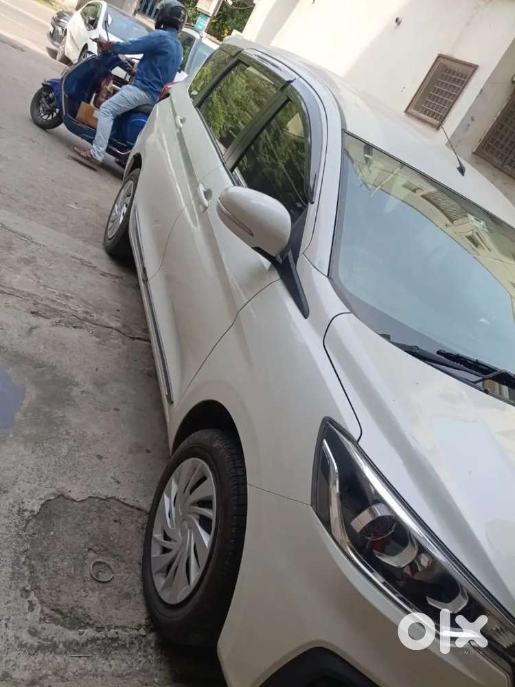 Maruti Suzuki Ertiga 2024 Petrol Manual
