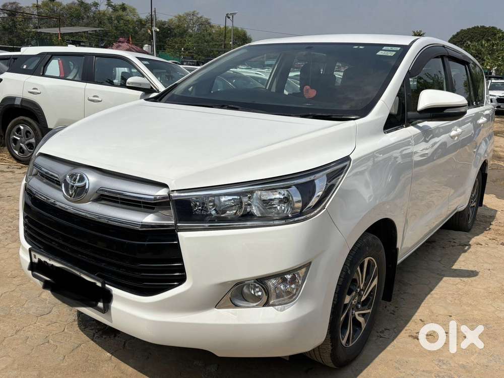 Toyota Innova Crysta 2.4 G Mt, 2017, Diesel
