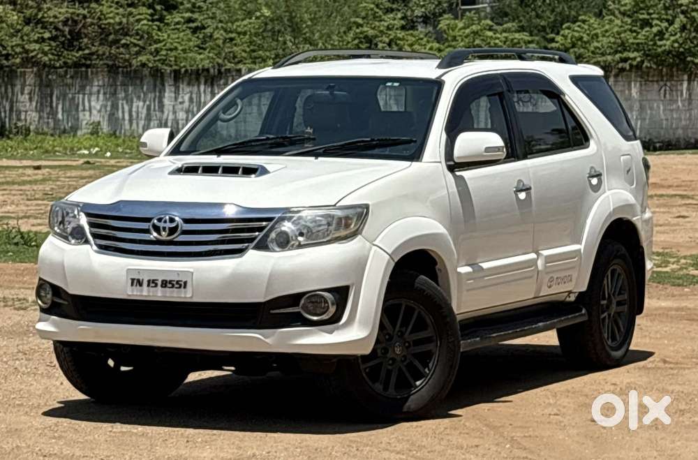 Toyota Fortuner 4X2 AT 2.8 Diesel, 2015, Diesel
