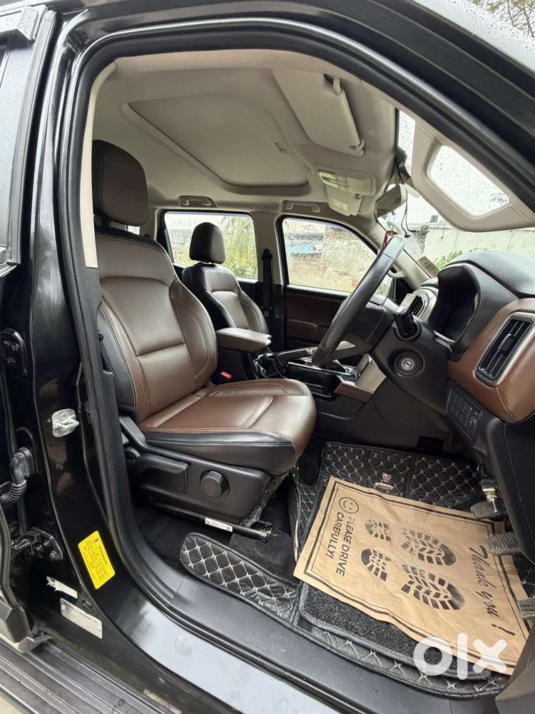 Mahindra Scorpio N Z8 Petrol Mt 7 Str, 2025, Petrol