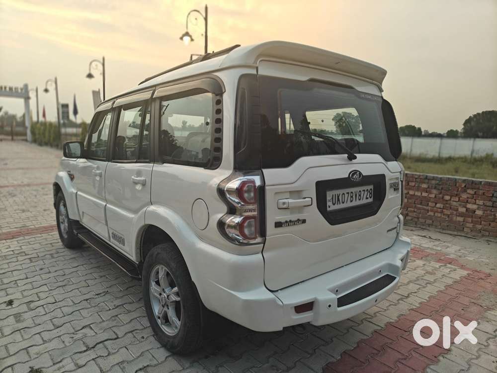 Mahindra Scorpio S10, 2017, Diesel