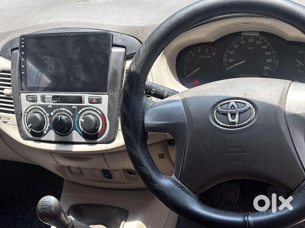 Toyota Innova 2.5 G (diesel) 8 Seater, 2013, Diesel