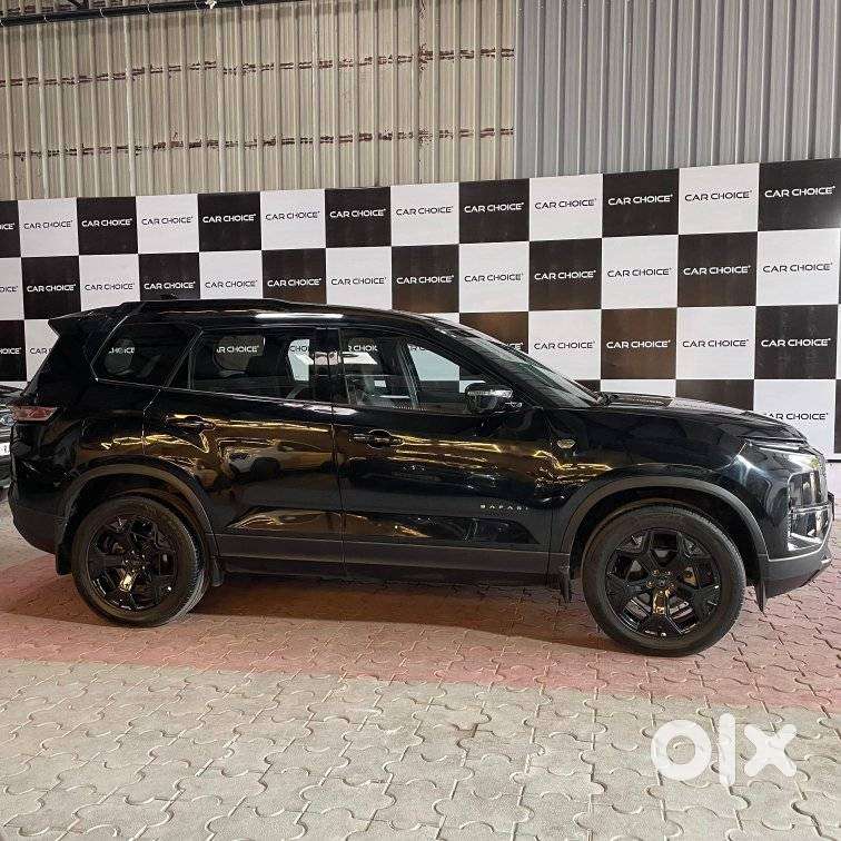 Tata Safari Adventure Plus Dark Edition At, 2025, Diesel