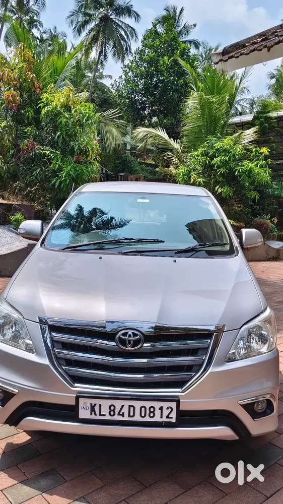 Toyota Innova V 2013