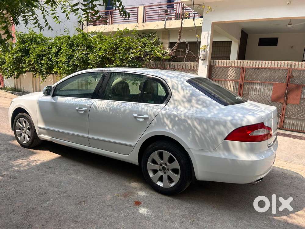 Skoda Superb, 2012
