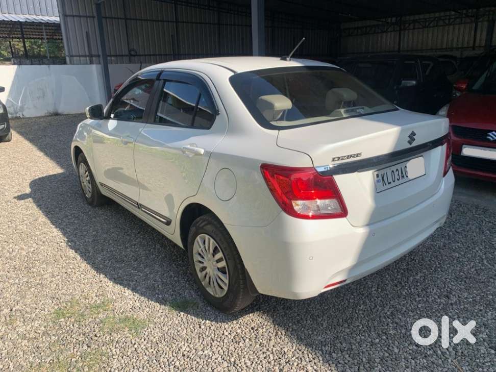 Maruti Suzuki Dzire Vxi Ags, 2023, Petrol