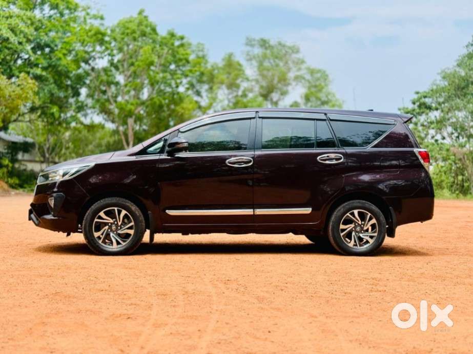 Toyota Innova Crysta [2020-ongoing] 2.4 Gx At 7 Str, 2021, Diesel