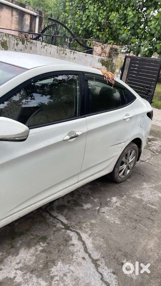 Hyundai Verna 2013 Diesel 150000 Km Driven