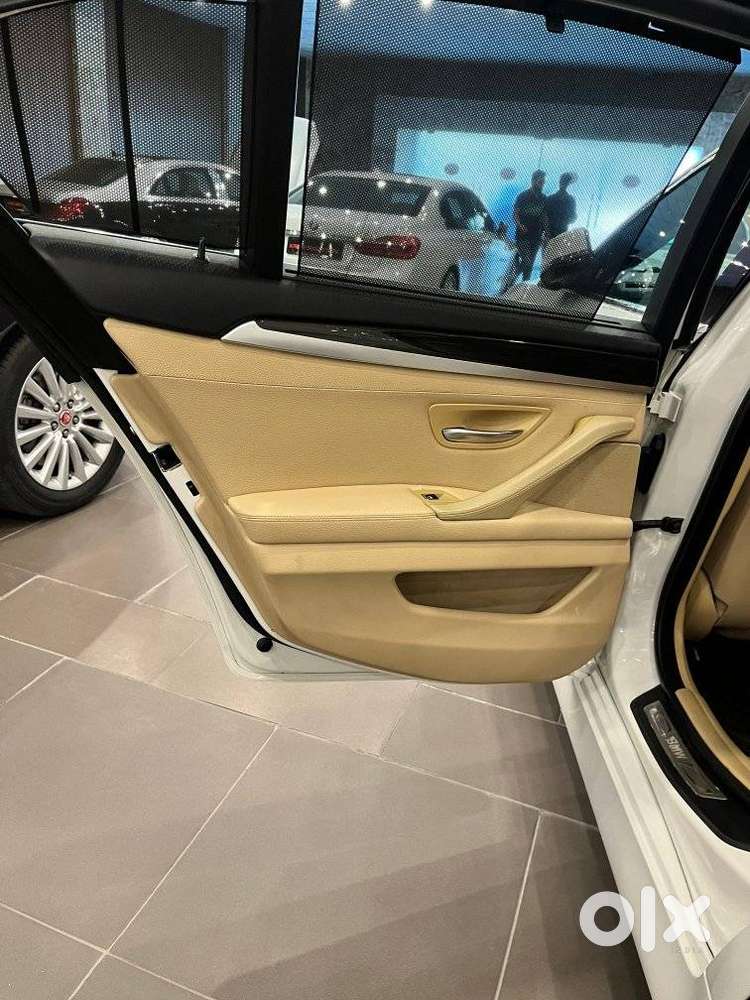 Bmw 5 Series 2.0 520i Luxury Line, 2016, Petrol