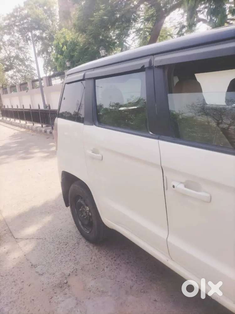 Mahindra Tuv 300 2019