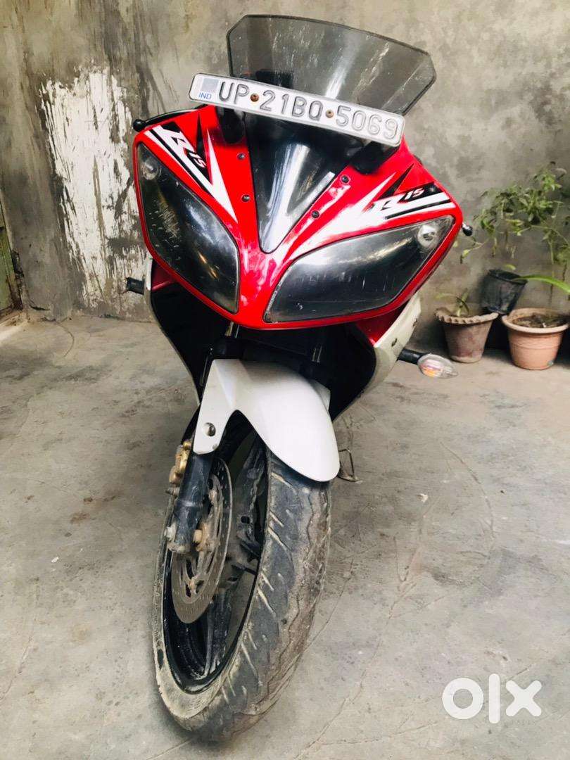 bike r15 model
