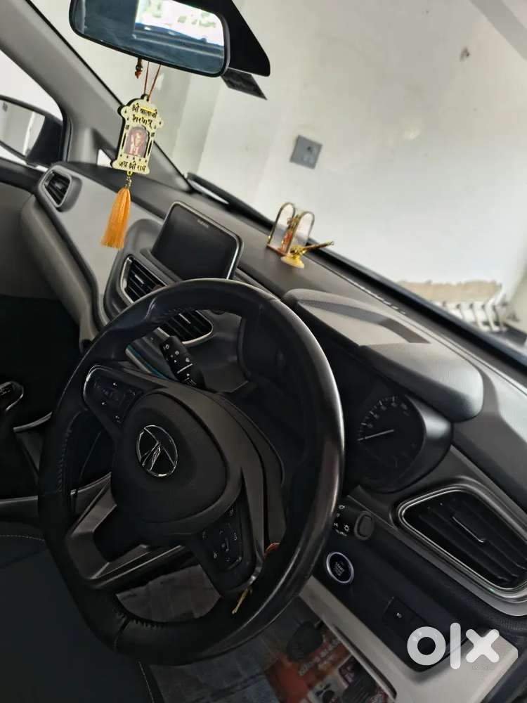 Tata Altroz 1.2 2023 Km Driven