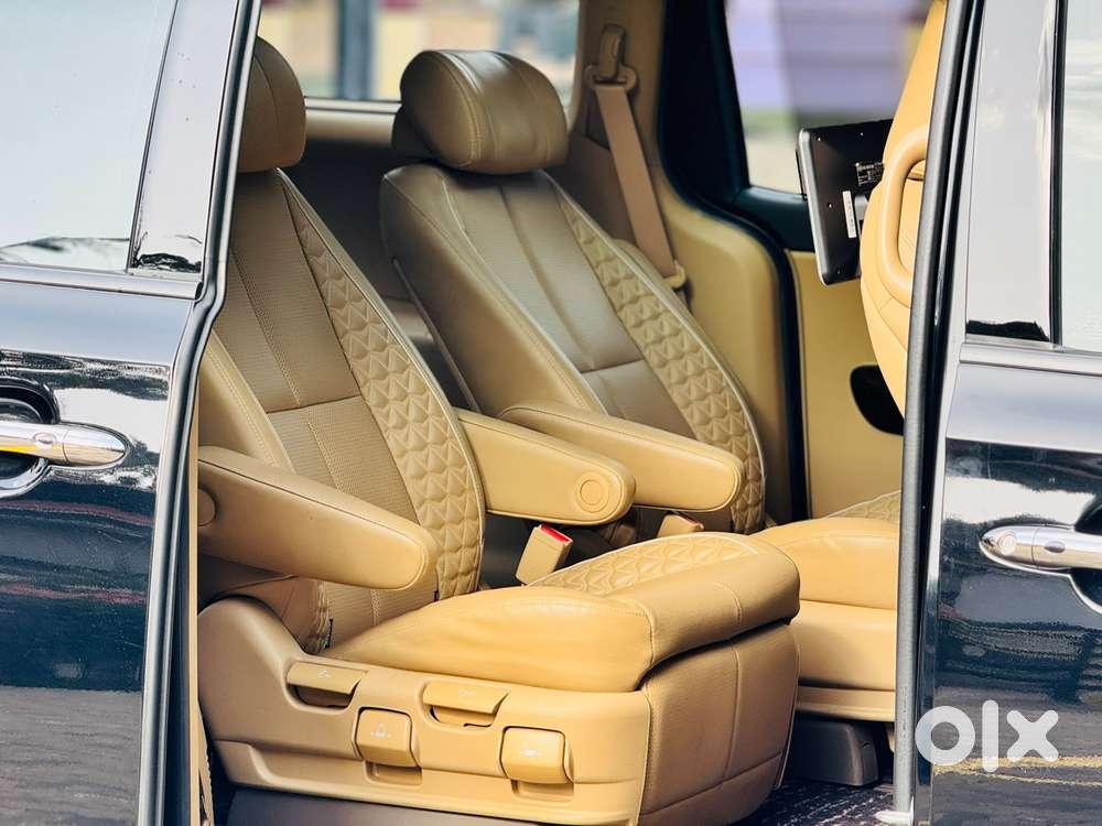 Kia Carnival Limousine Plus 7 Str, 2022, Diesel