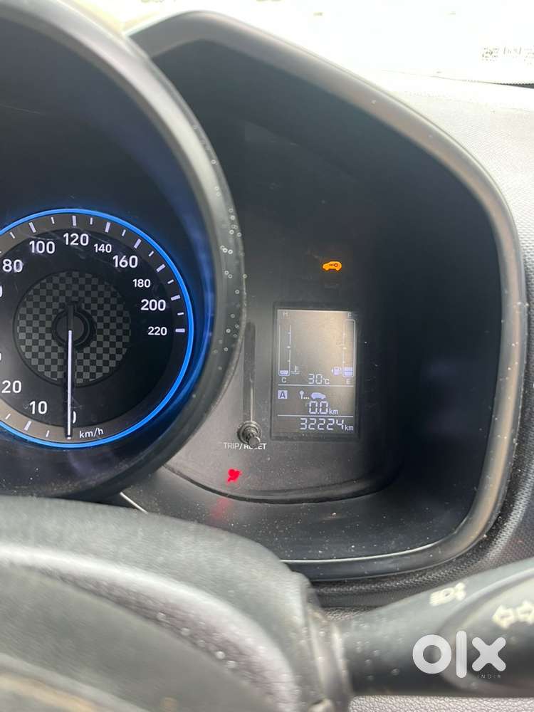 2022 Hyundai Venue Diesel, 30000 Km Driven