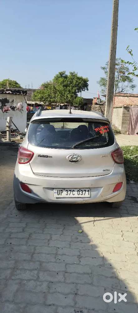 Hyundai Grand I10 2015 Diesel 79000 Km Driven