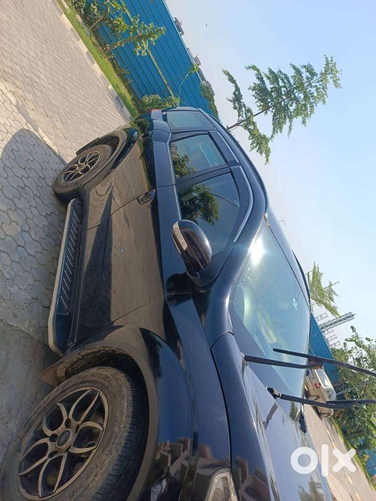 Mahindra Xuv500 W7 With Diesel Bs 6 Engine