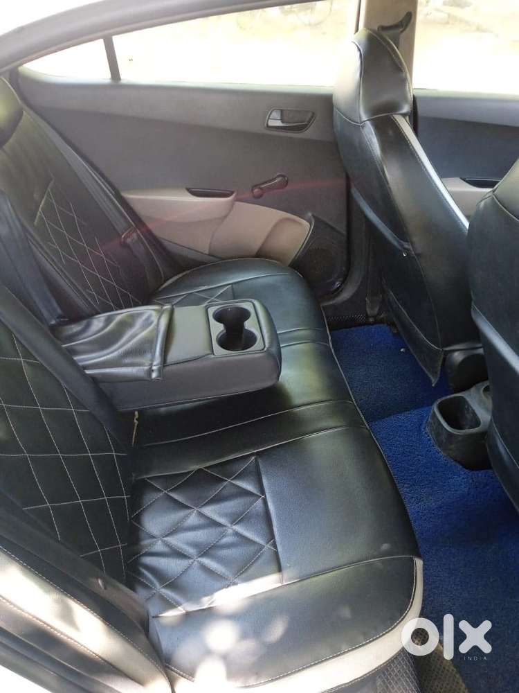 Hyundai Xcent Base 2017