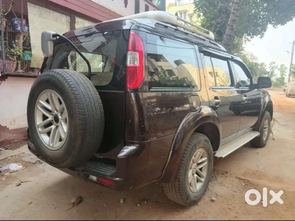 Ford Endeavour 2010 Diesel 119000 Km Driven