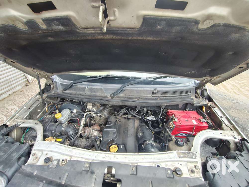 Mahindra Tuv 300 T8, 2017, Diesel