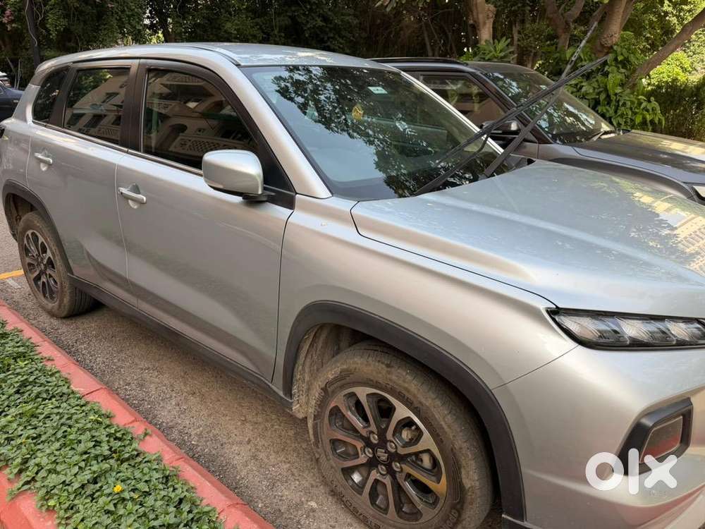 Maruti Suzuki Grand Vitara 2023 Petrol Well Maintained