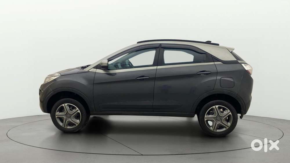 Tata Nexon 1.2 Revotron Xt, 2018, Petrol