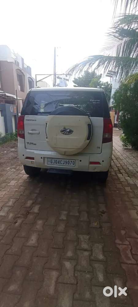 Mahindra Tuv 300 2017