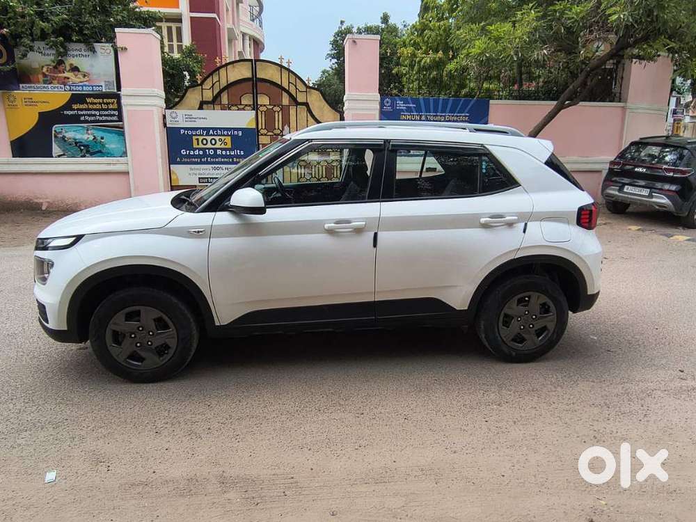 Hyundai Venue 1.2 S Plus, 2025, Petrol