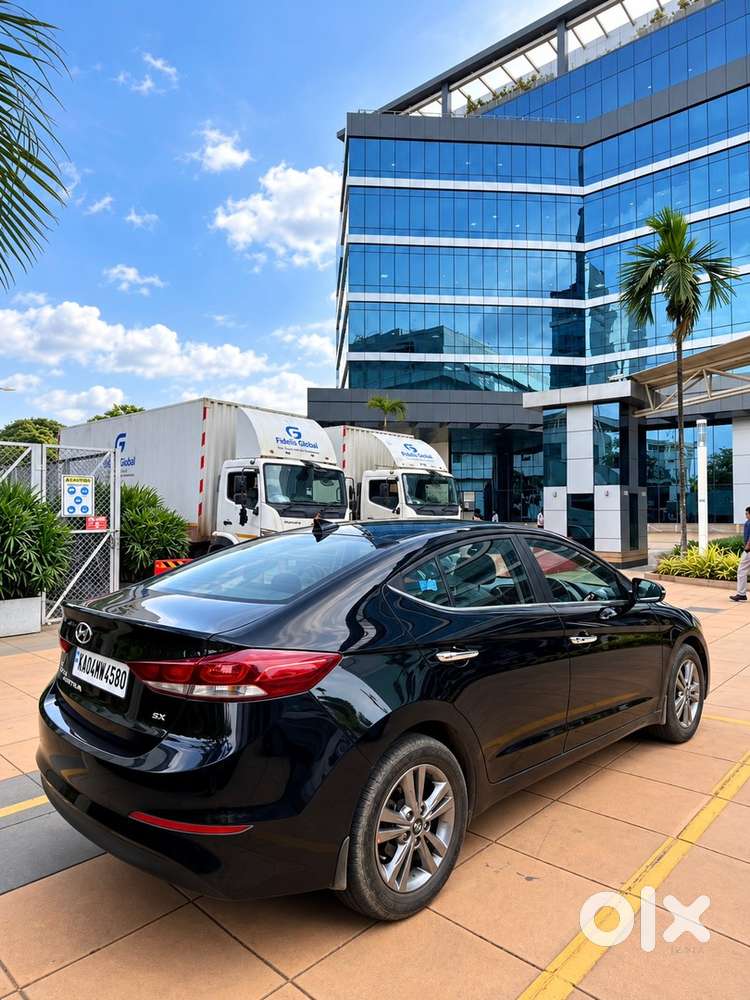 Hyundai New Elantra Sx (o) At 1st Owner Doctor Owned