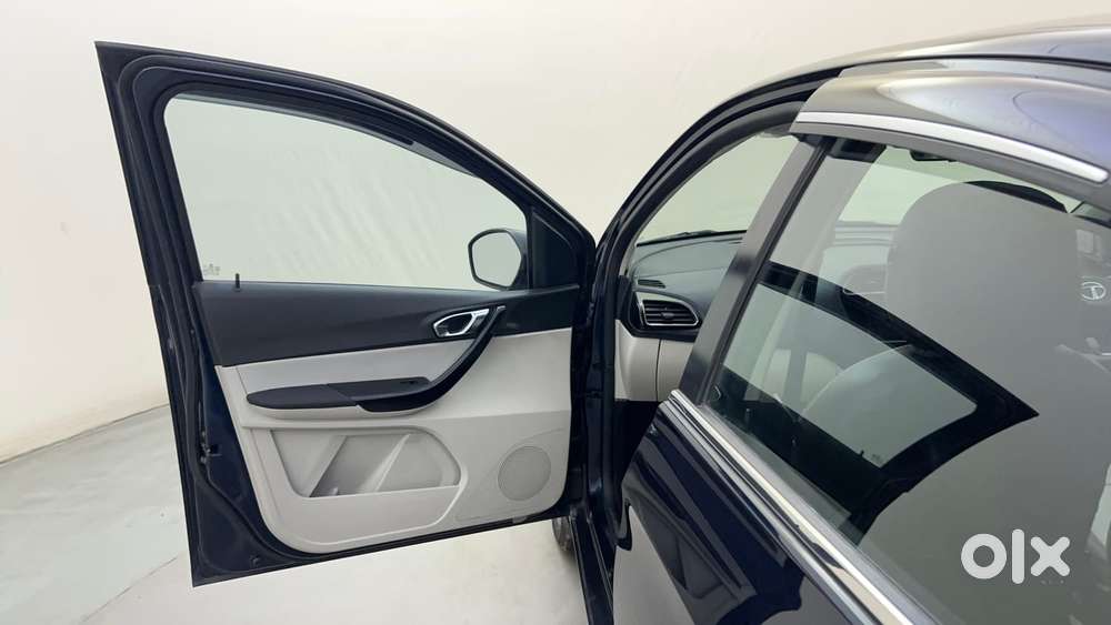 Tata Tigor Xza Plus, 2022, Petrol