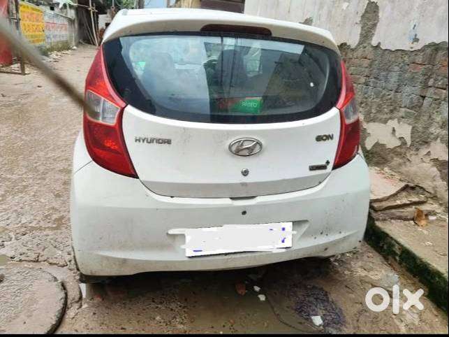 Hyundai Eon Magna 2012